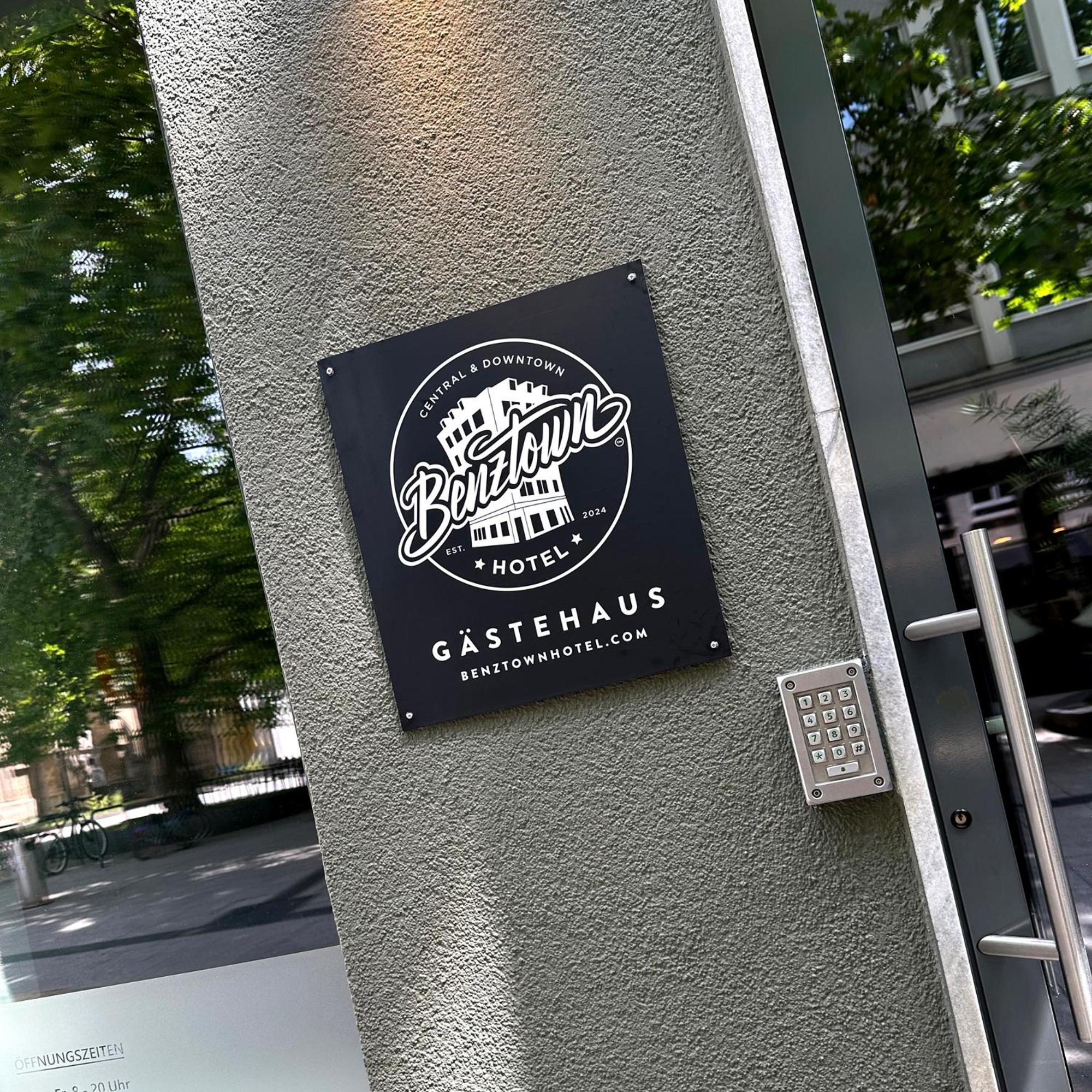 Benztown Hotel Gaestehaus Stuttgart Eksteriør bilde