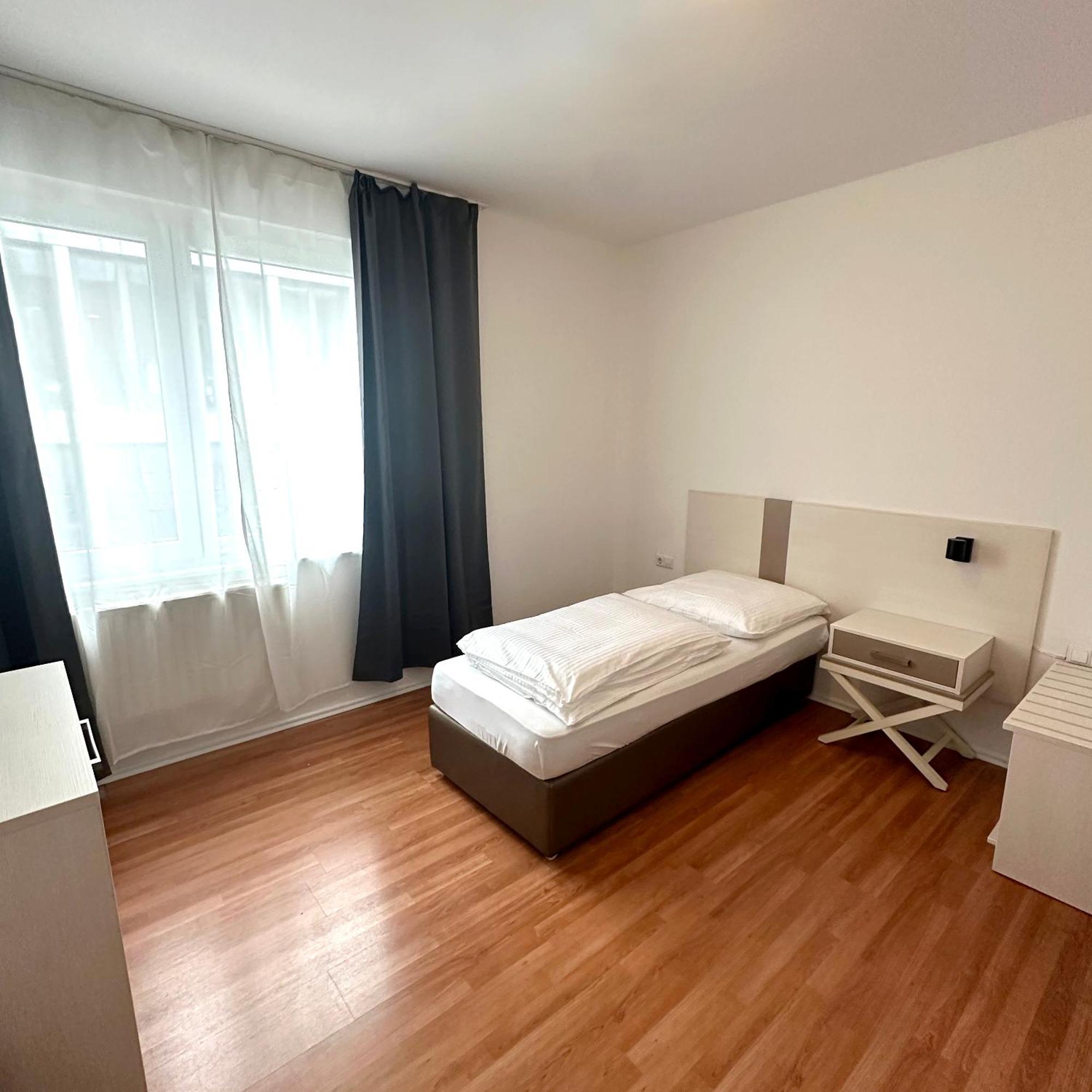 Benztown Hotel Gaestehaus Stuttgart Eksteriør bilde